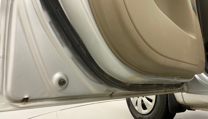 2011 Hyundai i10 SPORTZ 1.2, Petrol, Manual, 69,232 km, Front passenger door - Slight discoloration