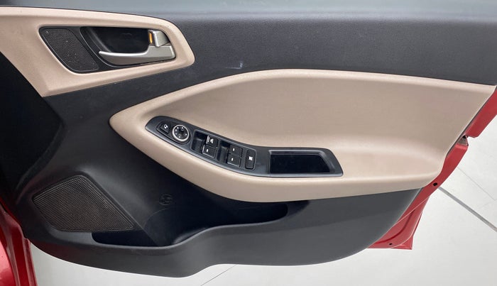 2015 Hyundai Elite i20 ASTA 1.4 CRDI, Diesel, Manual, 79,370 km, Driver Side Door Panels Control