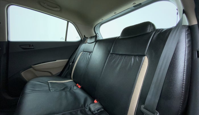 2017 Hyundai Grand i10 MAGNA 1.2 VTVT, Petrol, Manual, 97,791 km, Right Side Rear Door Cabin