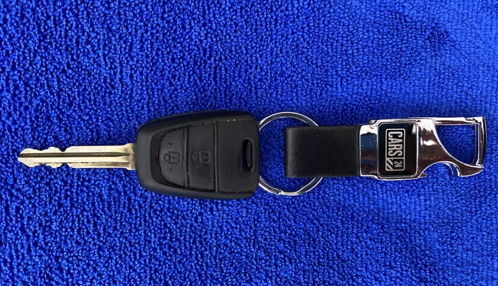 2017 Hyundai Grand i10 MAGNA 1.2 VTVT, Petrol, Manual, 97,791 km, Key Close Up