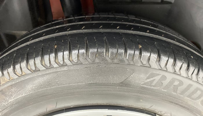 2018 Maruti Dzire VXI, Petrol, Manual, 14,511 km, Right Rear Tyre Tread