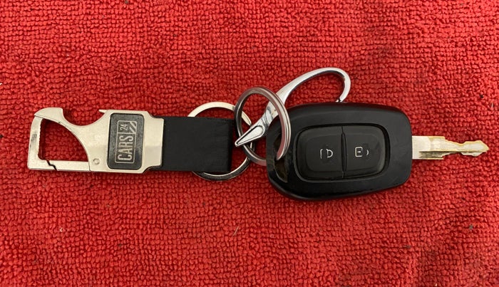 2018 Datsun Redi Go 1.0 T(O) AT, Petrol, Automatic, 15,500 km, Key Close Up