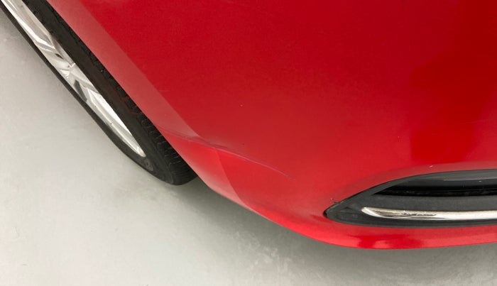 2015 Volkswagen Polo HIGHLINE1.5L, Diesel, Manual, 1,06,537 km, Front bumper - Slightly dented