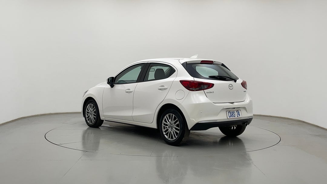 Left Back Diagonal (45- Degree) View