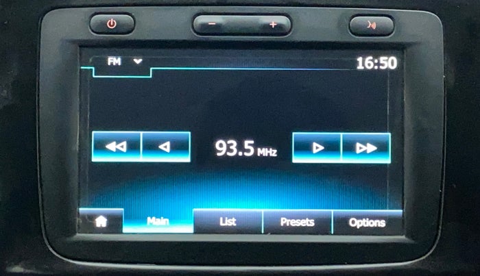 2019 Renault Kwid RXT 1.0 (O), Petrol, Manual, 55,552 km, Infotainment System