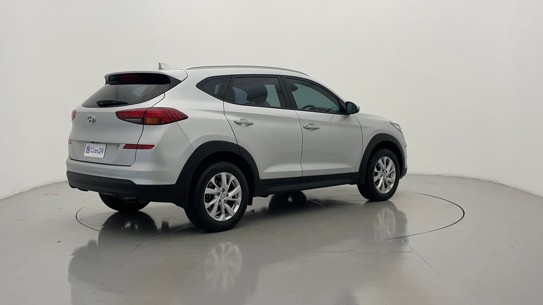 Right Back Diagonal (45- Degree) View