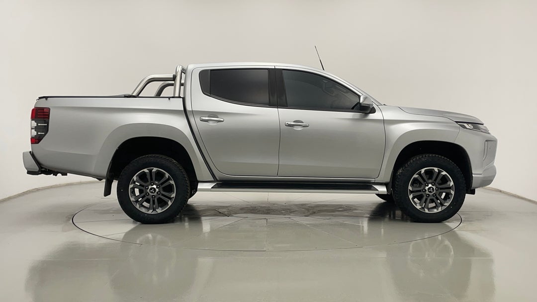 2019 Mitsubishi Triton Gls (4x4), Automatic, 55478 km, Right Side View