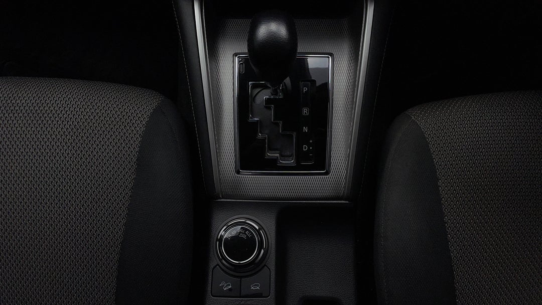 2019 Mitsubishi Triton Gls (4x4), Automatic, 55478 km, Gear Lever 