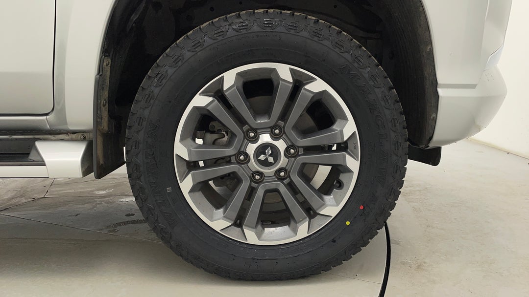 2019 Mitsubishi Triton Gls (4x4), Automatic, 55478 km, Right Front Wheel