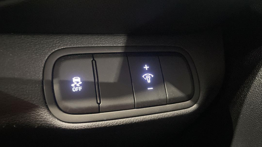 2023 Hyundai Venue Elite (black) Two-tone Roof, Automatic, 33154 km, Utility Switches/Buttons