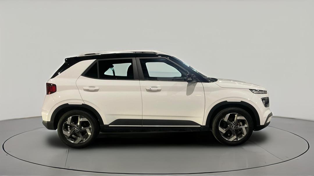 2023 Hyundai Venue Elite (black) Two-tone Roof, Automatic, 33154 km, Right Side View