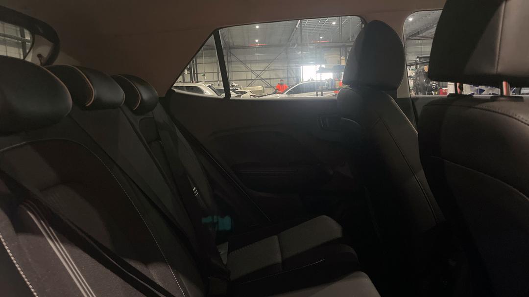 2023 Hyundai Venue Elite (black) Two-tone Roof, Automatic, 33154 km, Right Side Rear Door Cabin View