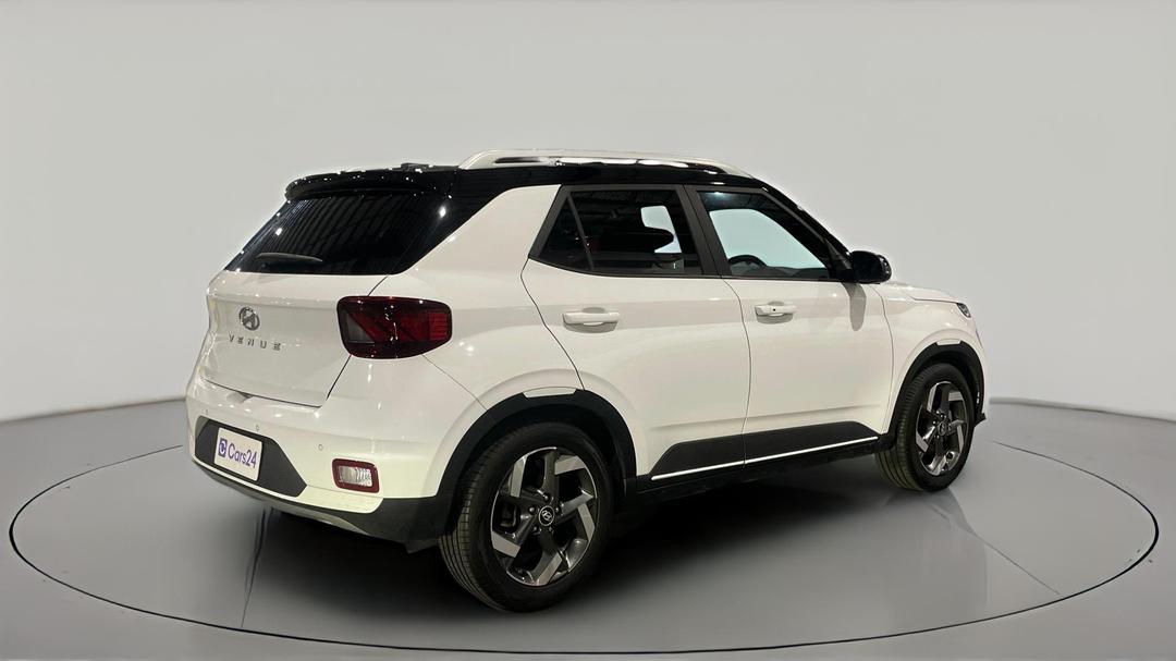 2023 Hyundai Venue Elite (black) Two-tone Roof, Automatic, 33154 km, Right Back Diagonal (45- Degree) View