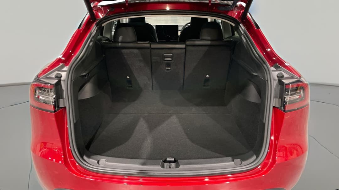 2023 Tesla Model Y Rear-wheel Drive, Automatic, 40310 km, Boot Inside View
