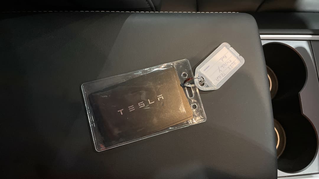 2023 Tesla Model Y Rear-wheel Drive, Automatic, 40310 km, Key Close-up