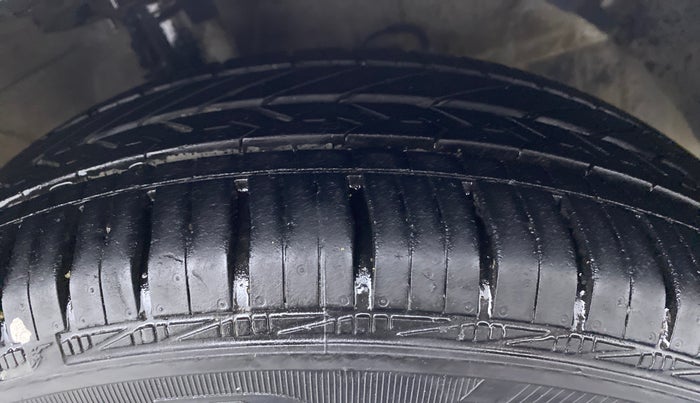 2019 Hyundai Grand i10 MAGNA 1.2 KAPPA VTVT, Petrol, Manual, 14,719 km, Right Front Tyre Tread