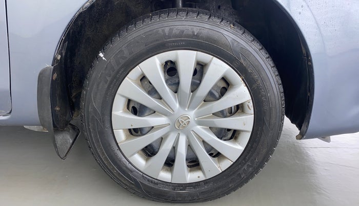 2014 Toyota Etios Liva G, Petrol, Manual, 25,919 km, Right Front Wheel