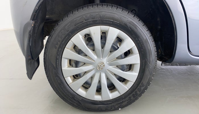 2014 Toyota Etios Liva G, Petrol, Manual, 25,919 km, Right Rear Wheel