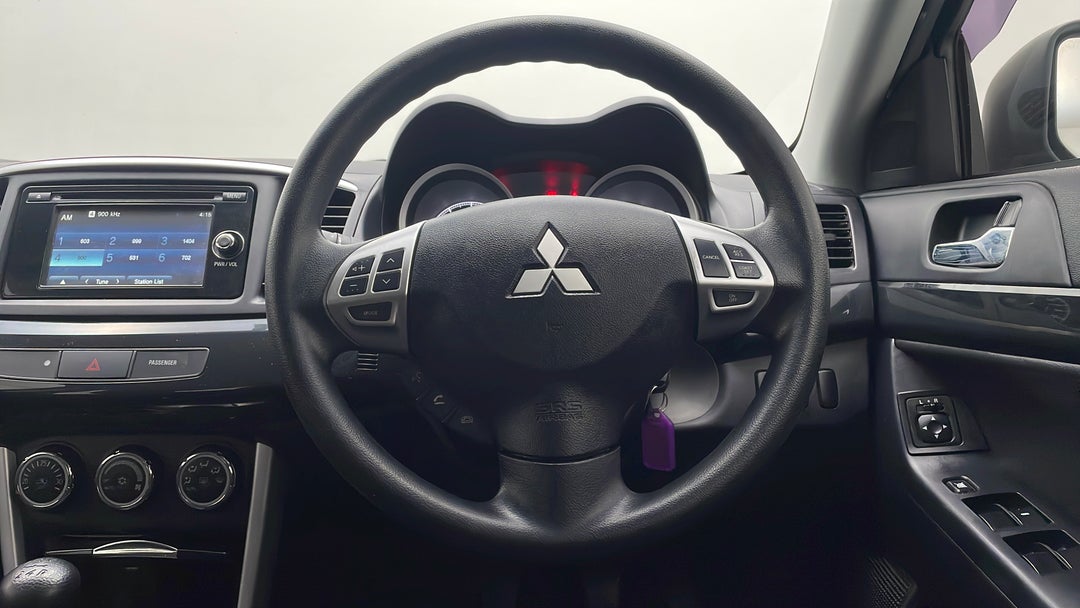 2017 Mitsubishi Lancer Es Sport, Manual, 73077 km, Steering Wheel Close-up