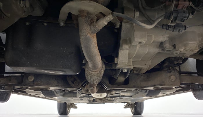 2015 Volkswagen Vento HIGHLINE PETROL, Petrol, Manual, 26,435 km, Front Underbody