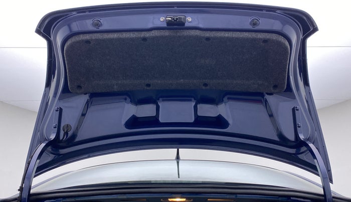 2015 Volkswagen Vento HIGHLINE PETROL, Petrol, Manual, 26,435 km, Boot Door Open