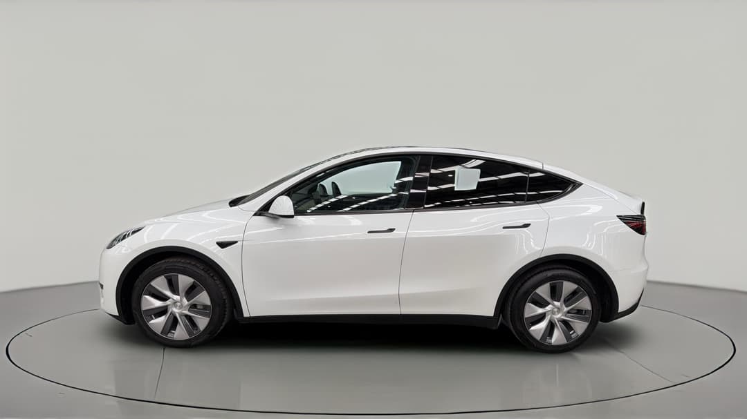 2022 Tesla Model Y Rear-wheel Drive, Automatic, 21258 km, Left Side View