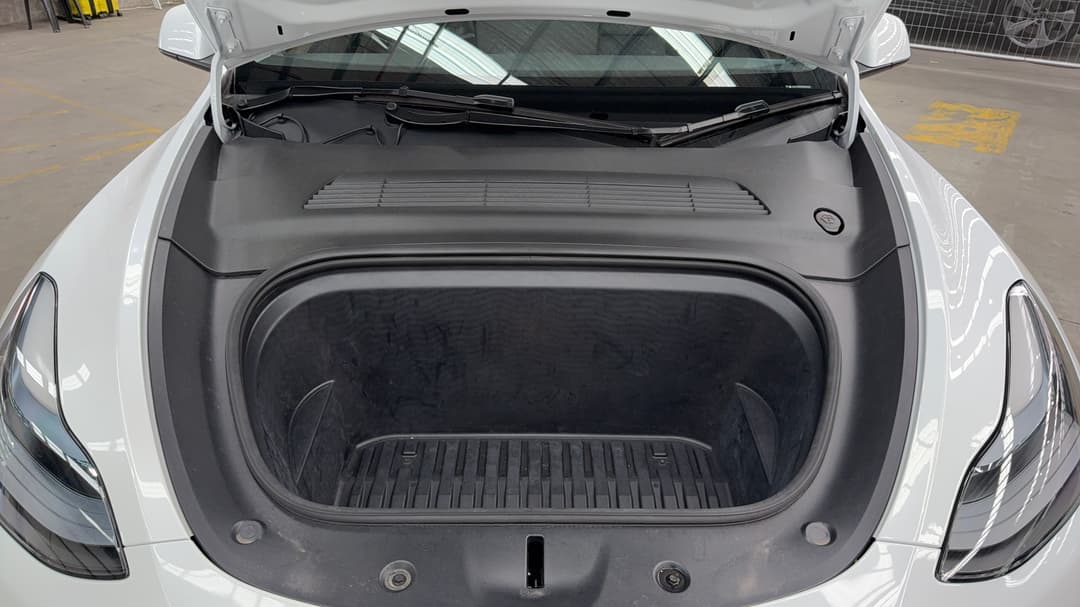 2022 Tesla Model Y Rear-wheel Drive, Automatic, 21258 km, Open Bonnet (Engine)