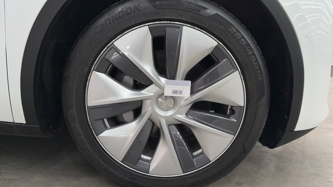 2022 Tesla Model Y Rear-wheel Drive, Automatic, 21258 km, Wheels Rim Front RHS Gutter Rash