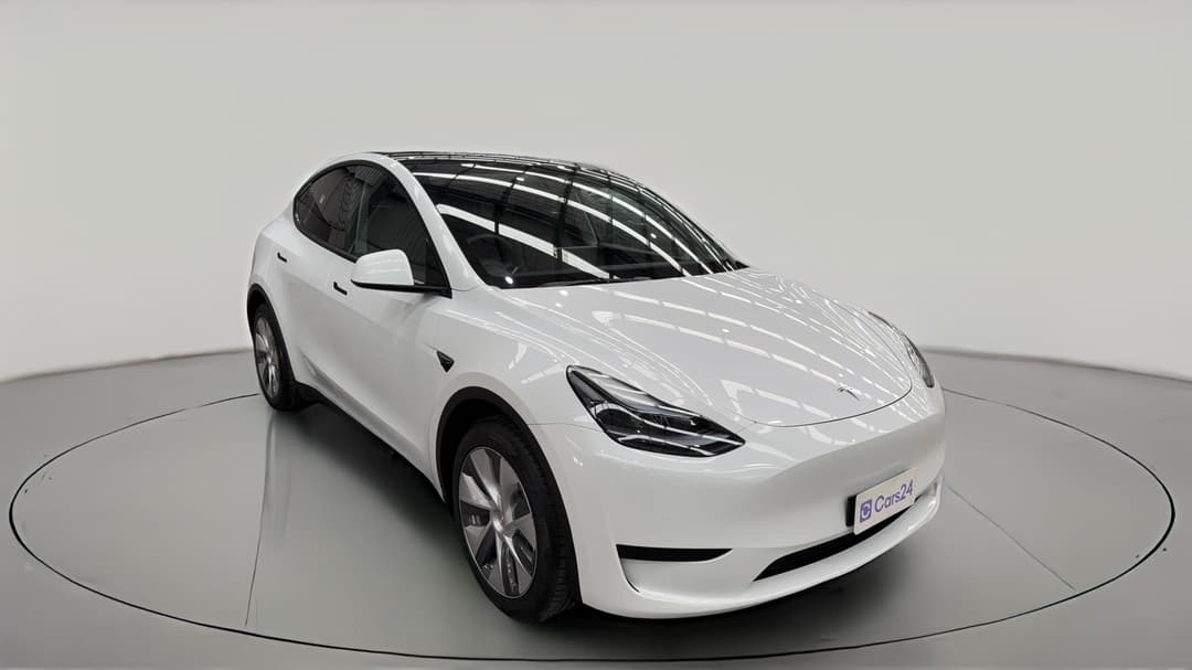 2022 Tesla Model Y Rear-wheel Drive, Automatic, 21258 km, Right Front Diagonal (45- Degree) View