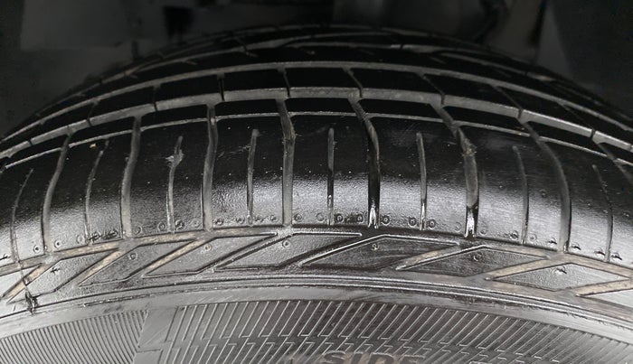 2020 Tata NEXON XZ+ 1.2, Petrol, Manual, 5,780 km, Left Front Tyre Tread