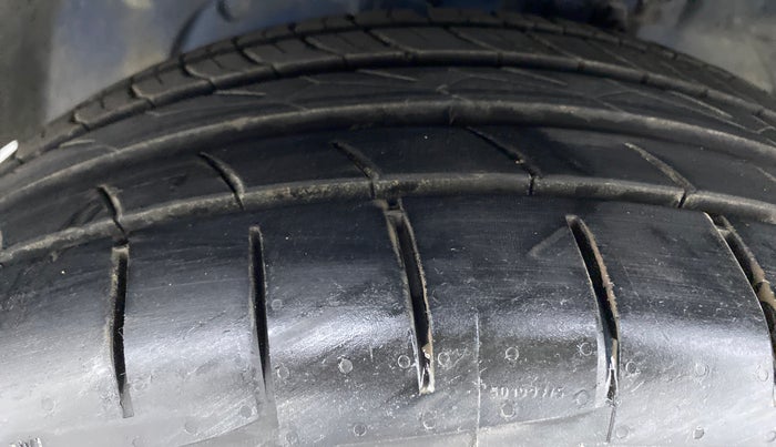 2015 Ford Ecosport 1.5 TITANIUMTDCI OPT, Diesel, Manual, 52,478 km, Left Front Tyre Tread