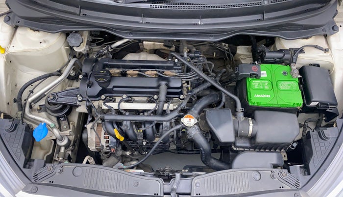 2013 Hyundai i20 MAGNA 1.2 VTVT, Petrol, Manual, 14,706 km, Engine Bonet View