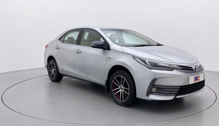 2017 Toyota Corolla Altis VL AT, CNG, Automatic, 96,186 km, Right Front Diagonal