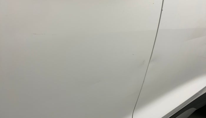 2018 Hyundai Tucson 2WD MT PETROL, Petrol, Manual, 87,471 km, Front passenger door - Slightly dented