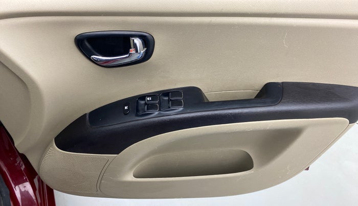 2014 Hyundai i10 SPORTZ 1.1 IRDE2, Petrol, Manual, 83,872 km, Driver Side Door Panels Control