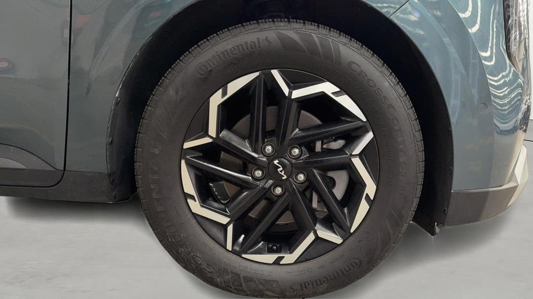 2024 Kia Carnival Sport+, Automatic, 18078 km, Right Front Wheel
