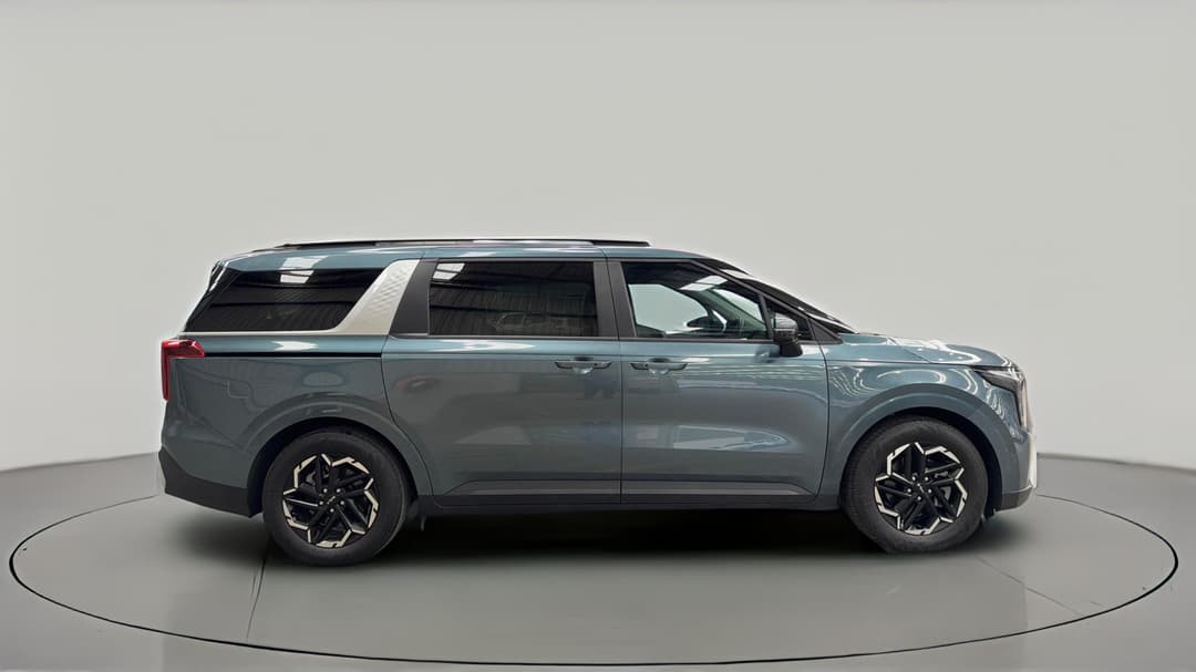 2024 Kia Carnival Sport+, Automatic, 18078 km, Right Side View