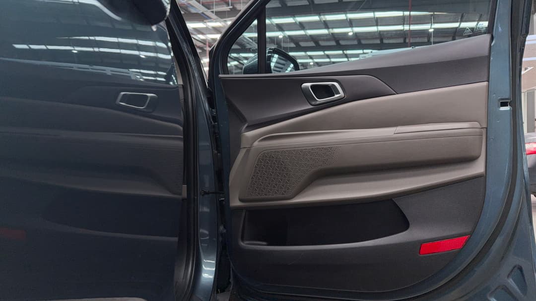 2024 Kia Carnival Sport+, Automatic, 18078 km, Speaker View