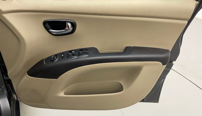 2011 Hyundai i10 SPORTZ 1.2, Petrol, Manual, 73,052 km, Driver Side Door Panels Control