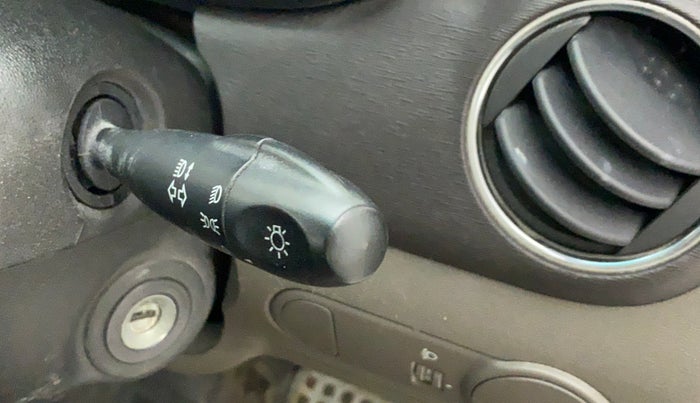2011 Hyundai i10 SPORTZ 1.2, Petrol, Manual, 73,052 km, Combination switch - Turn Indicator not functional