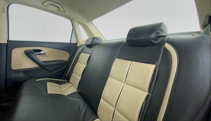 2016 Volkswagen Ameo COMFORTLINE 1.2, Petrol, Manual, 64,851 km, Right Side Rear Door Cabin