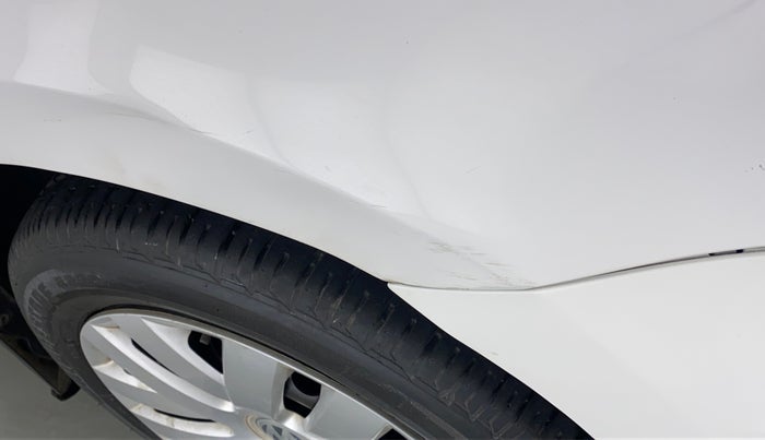 2016 Volkswagen Ameo COMFORTLINE 1.2, Petrol, Manual, 64,851 km, Right fender - Slightly dented