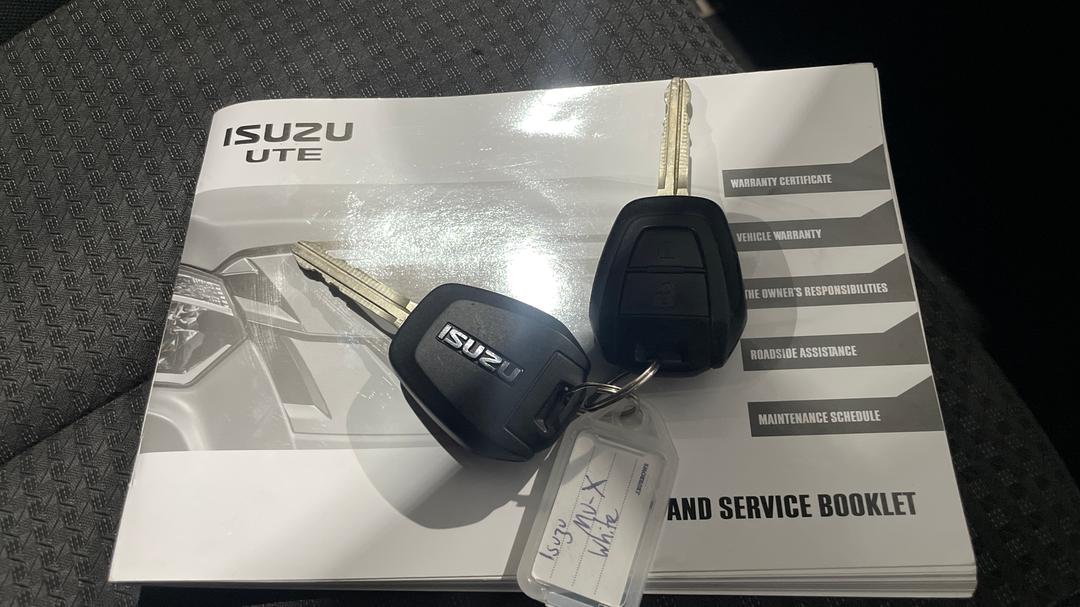 2021 Isuzu MU-X Ls-m (4x2), Automatic, 80404 km, Key Close-up