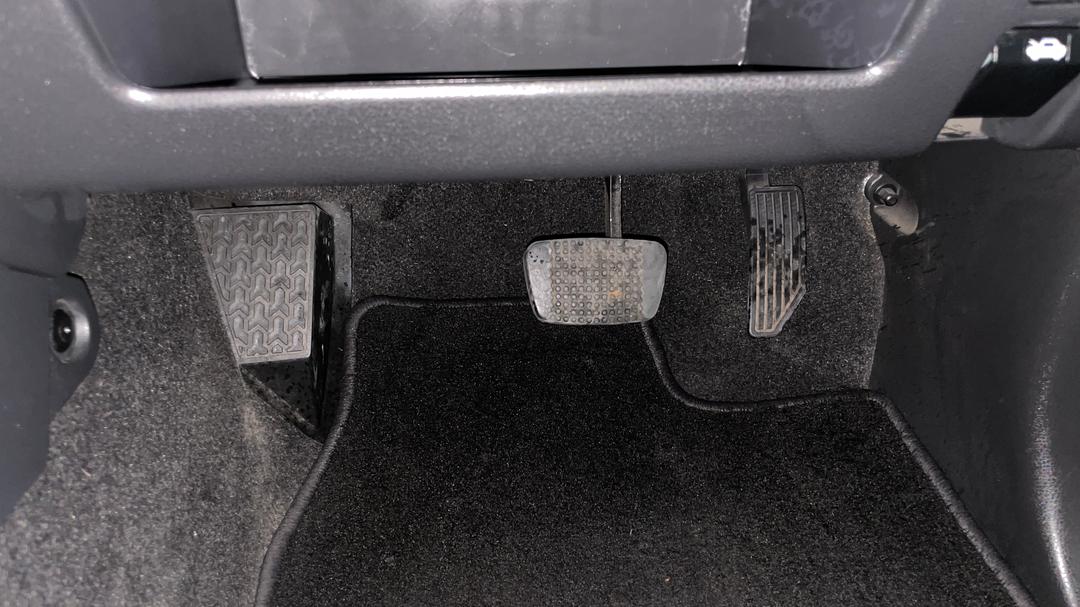 2021 Isuzu MU-X Ls-m (4x2), Automatic, 80404 km, Pedals and Footmat