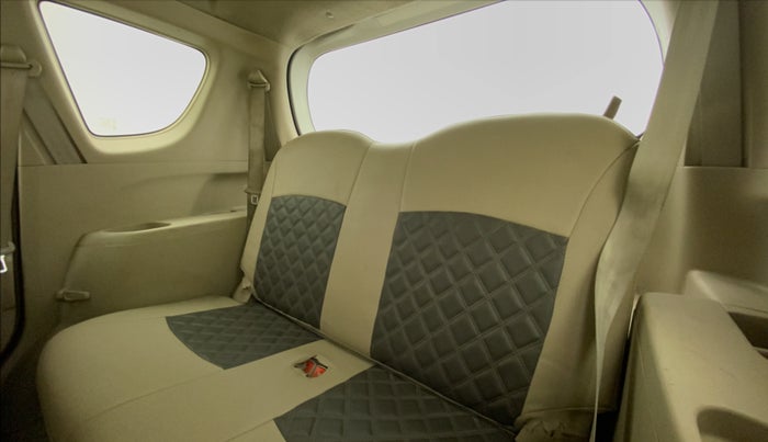 2014 Maruti Ertiga VXI CNG, CNG, Manual, 83,463 km, Third Seat Row ( optional )