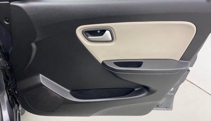 2019 Maruti Alto VXI, Petrol, Manual, 8,553 km, Driver Side Door Panels Controls