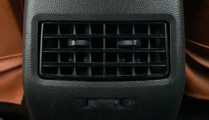 2017 Hyundai Elite i20 ASTA 1.2 DUAL TONE, Petrol, Manual, 93,100 km, Rear AC vent