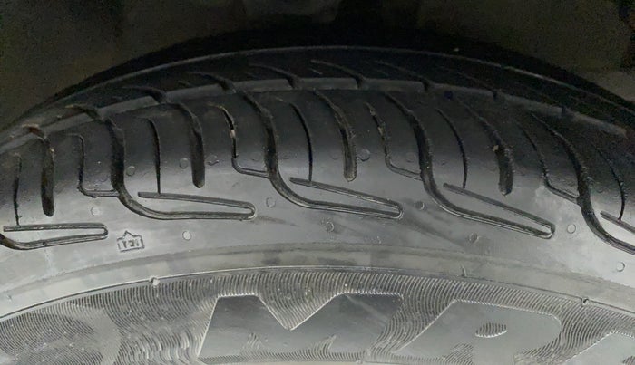 2011 Hyundai i10 ERA 1.1 IRDE, Petrol, Manual, 96,616 km, Right Front Tyre Tread