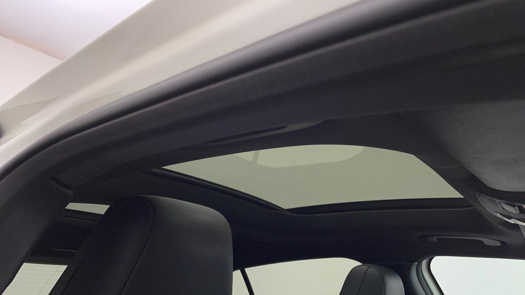 Interior Sunroof/Moonroof