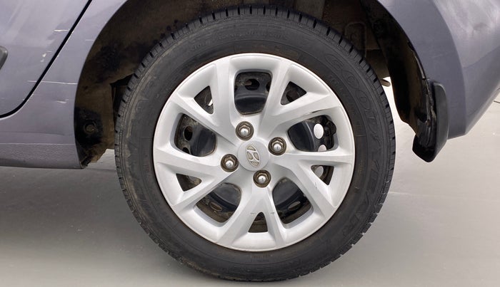 2017 Hyundai Grand i10 1.2 KAPPA SPORTZ (O), Petrol, Manual, 24,054 km, Left Rear Wheel